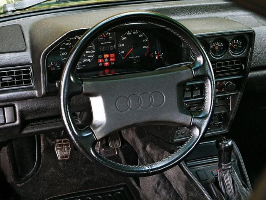 Панель приборов Audi Sport Quattro 1984 года  (WW) (фото 29 из 45)